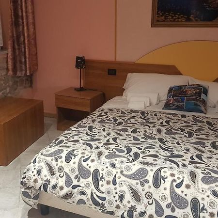 Locanda Dalla Compagnia Riomaggiore Exteriör bild