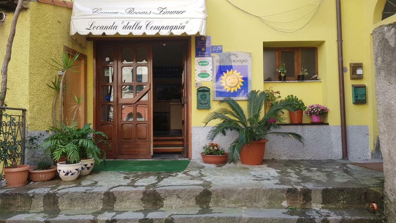 Locanda Dalla Compagnia Riomaggiore Exteriör bild