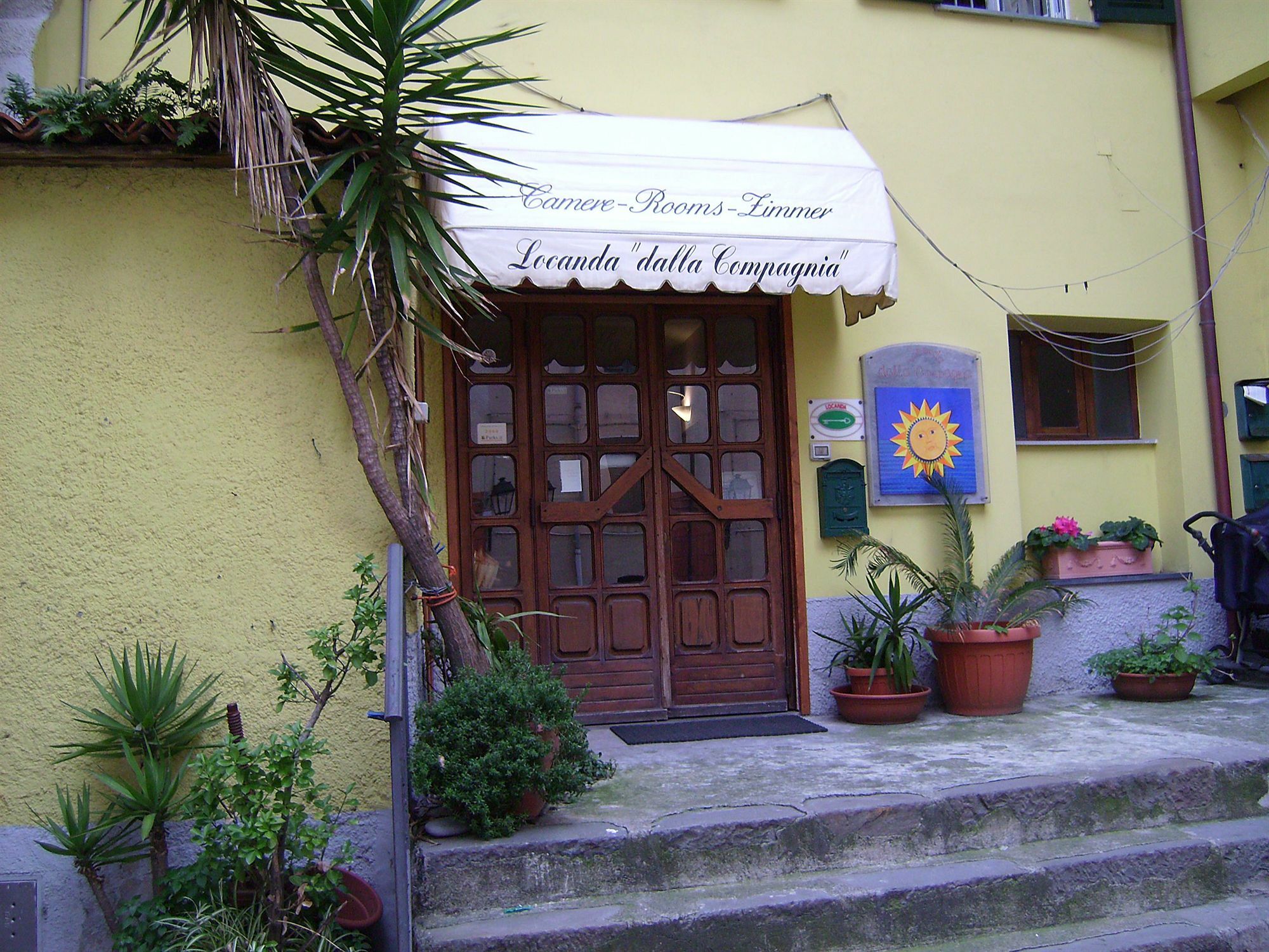 Locanda Dalla Compagnia Riomaggiore Exteriör bild