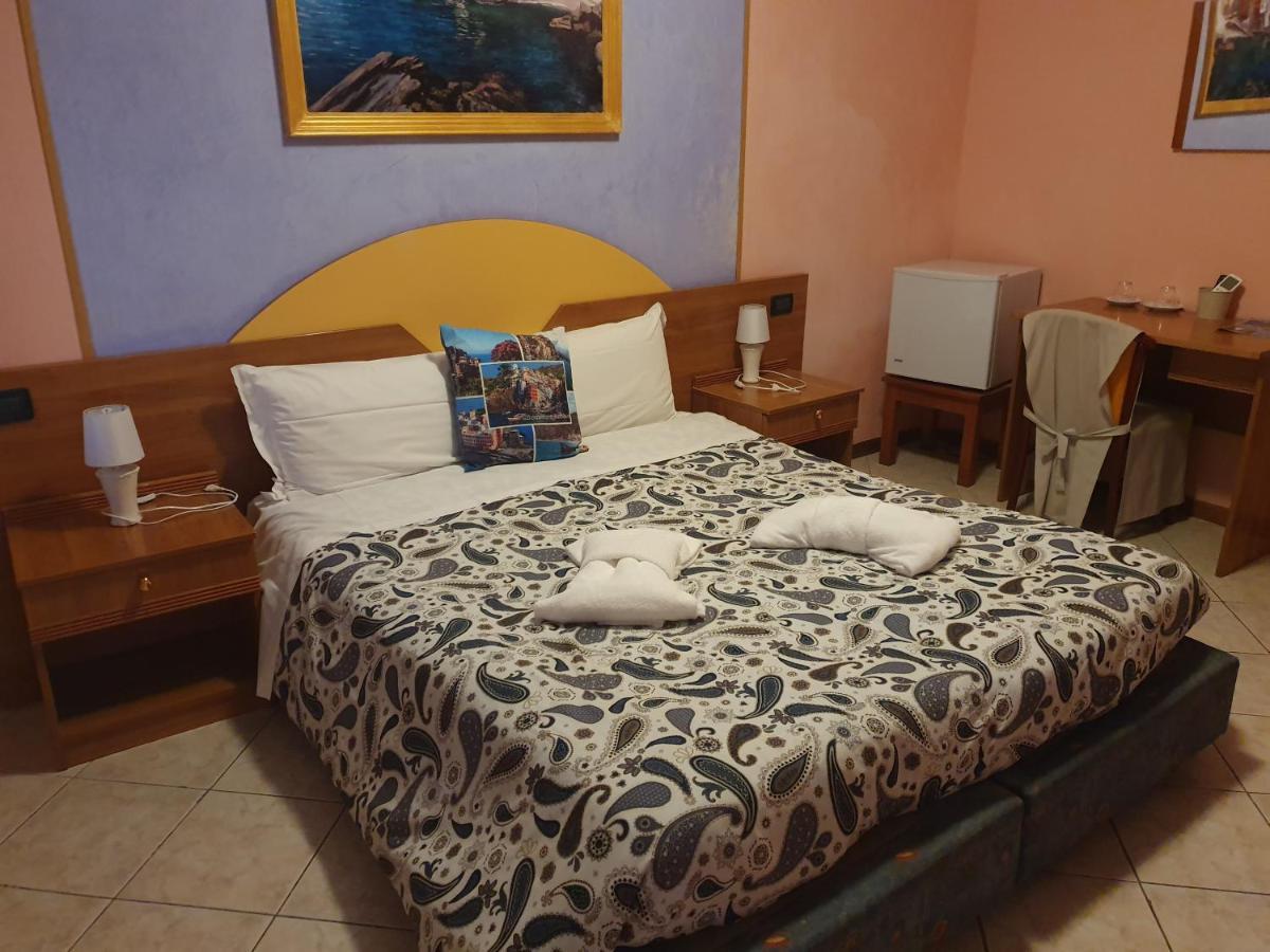 Locanda Dalla Compagnia Riomaggiore Exteriör bild